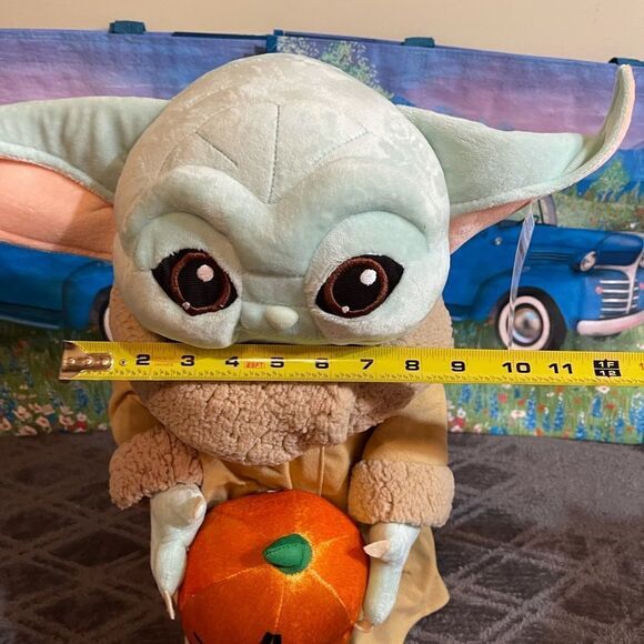 Disney The Child Halloween Greeter plush NWT - Picture 12 of 12